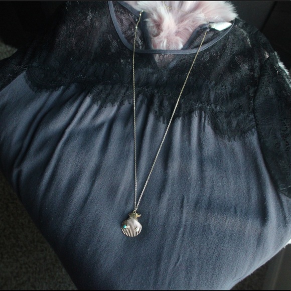 18k Gold Plated Shell Long Necklace With Stones - Picture 8 of 10